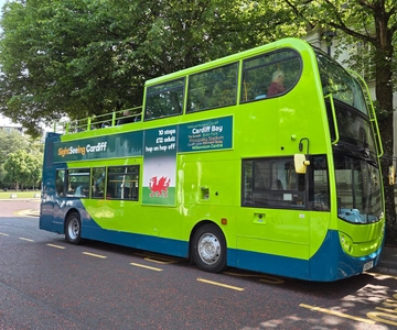 Cardiff: Sightseeing-tur med åpen buss med hop-på og hop-av