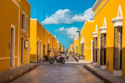 Magic Towns: Chichen Itza, Izamal, and Valladolid Day Trip