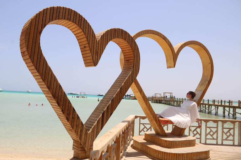 Hurghada: Orange Bay Island with breakfast, lunch & watersports Parasailing and Orange Bay with breakfast, lunch and watersports