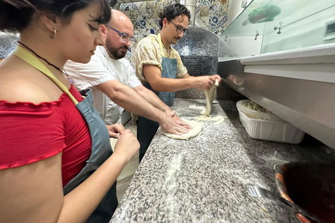 Pizza Experience: Make and enjoy your own artisanal pizza Pizza Experience: Make and enjoy your own artisanal pizza.