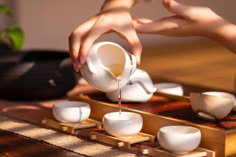 Shanghai: Zhujiajiao Water Town with Tea Ceremony Experience Zhujiajiao Water Town with Tea Ceremony & Boat Ride