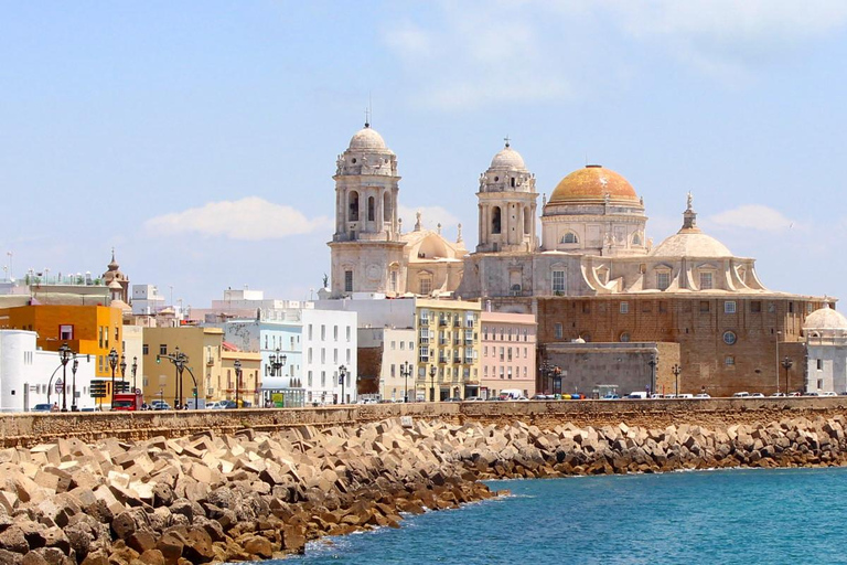 Tour of Cadiz. Its history, anecdotes and curiosities. Tour of Cadiz. Its history, anecdotes and curiosities.