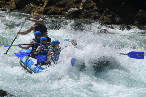 萨拉热窝塔拉河漂流一日游（含午餐