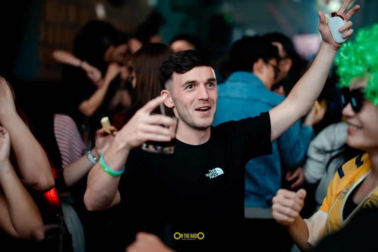 Crociera di Da Nang sul fiume Hàn e tour privato della cittàTour in auto privata