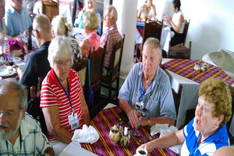 Puerto Quetzal: Private Antigua Tour with Pickup & Guide