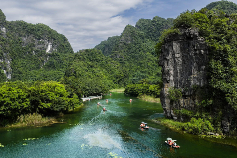 Hanoi: Thai Vi Temple or Tam Coc & Mua Cave & Hoa Lu & Cycle Hanoi: Ninh Binh, Hoa Lu, Tam Coc, Mua Cave, Buffet & Cycle