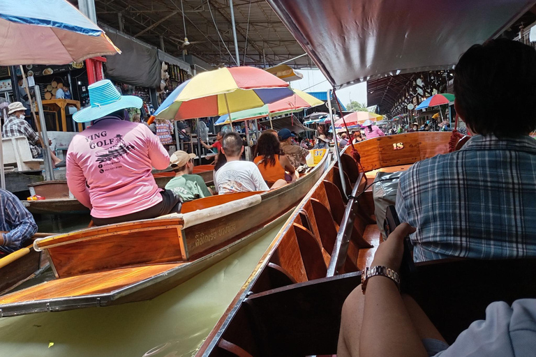 Bangkok: Maeklong Railway and Damnoen Saduak Market Tour Bangkok: Maeklong Railway, Floating Market & Wat Bangkrung