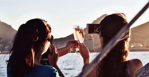 Kapstadt: Champagner-Kreuzfahrt bei Sonnenuntergang