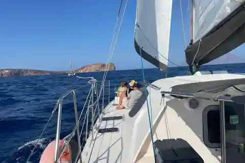 Cruzeiro de dia inteiro em catamarã