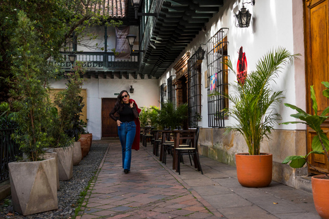 Candelaria Bogotá: Photo Shoot and Private Hike for Couples