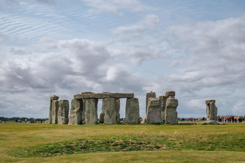 Half-Day tour to Stonehenge from Bath for 2-8 adventurers