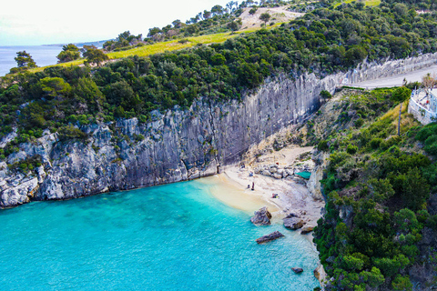 Tour privado Naufragio y cuevas azules máx. 10 personasExcursión Exclusiva por Tierra y Mar a los Pecios del Noroeste y las Cuevas Azules