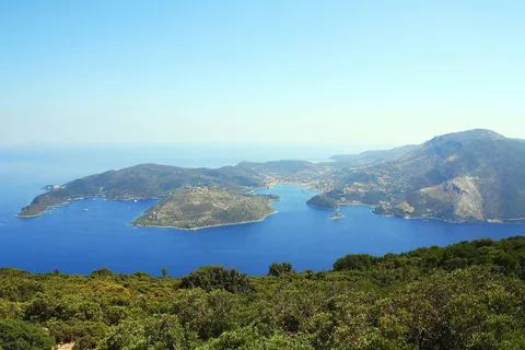 Kefalonia: Ithaca Island Day Tour with Bus & Boat Ride