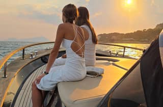 Napoli: esperienza in barca al tramonto, con panorami iconici e Spritz