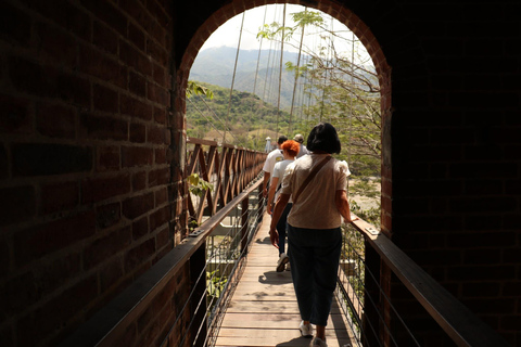 Santa Fe de Antioquia: Colonial Town, Puente de Occidente & Lunch