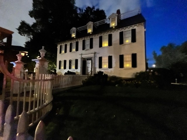 Visit Salem Ghost Tour with Ghost Hunting Gear in Old Salem in Salem