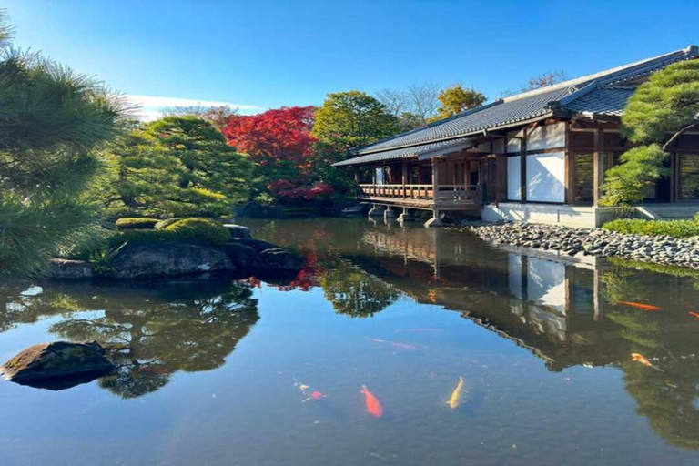 Kyoto : visite privée/véhicule de luxe avec guide et photographeKyoto : visite guidée avec guide anglophone