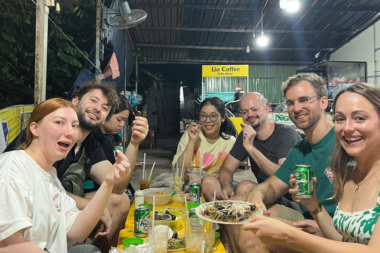 Da Nang Street Food Private Tour With Optional Paragliding Private Car Tour