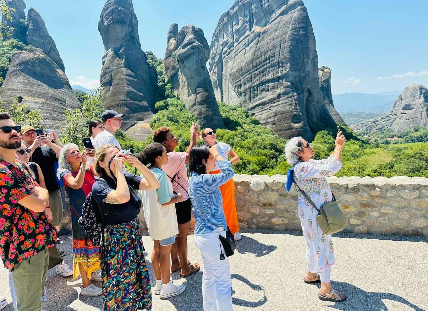 Athen: Dagsudflugt til Meteora-klostrene med huler og frokost