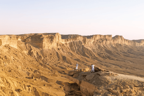 Riyadh: Edge of the World &amp; Keshta Tour