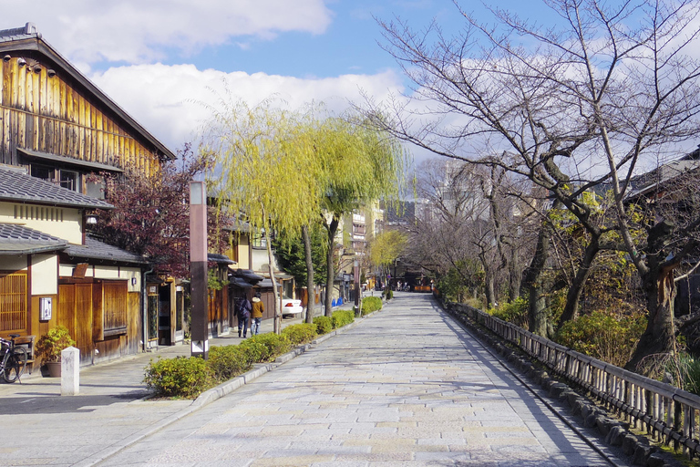 Visita guiada a pie por Gion: Descubre el Mundo de las Geishas