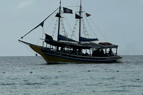 内格里尔：海盗船巡游（含浮潜和 Ricks）仅限公主和帕拉迪乌姆度假村的客人