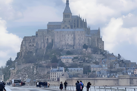 Mont-Saint-Michel privé rondleiding met proeverij vanuit Parijs