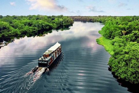 De Iquitos: Excursão aos rios Amazonas, Nanay e Momón