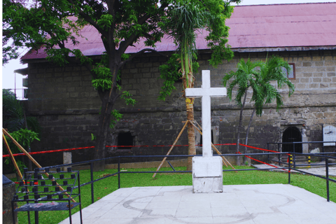 MANILLE : PROMENADE HISTORIQUE EN KALESA À INTRAMUROSVISITE DE KALESA UNIQUEMENT