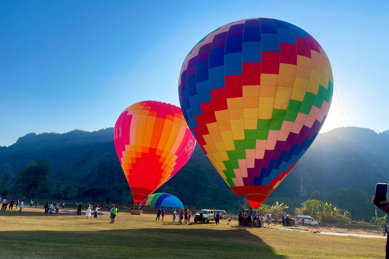 Hot Air Balloon and Paramotor in VangVieng pick up-drop off Private - Group of 5-8 pax ( Flying around- 30 mins)