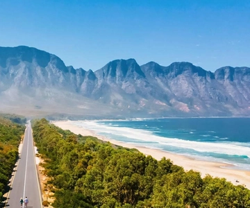 Cape Town: 2-Day Wow : Hermanus, Penguins & optional Zipline