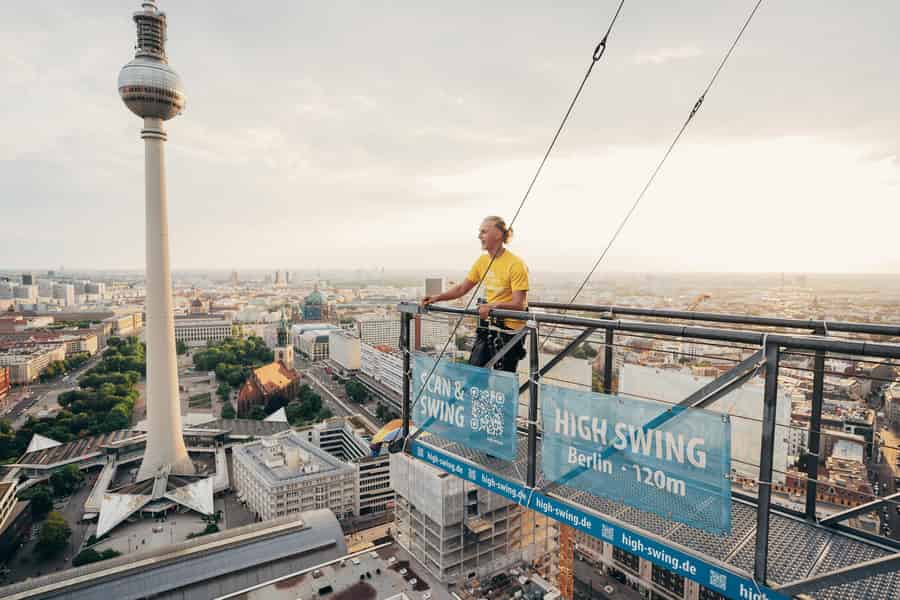 Sky Walk – 120 Meter über Berlin. Foto: GetYourGuide Sky Walk – 120 Meter über Berlin. Foto: GetYourGuide