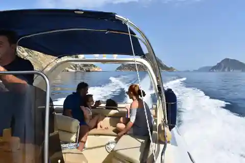 Skopelos: Private cruise to Alonissos and Marine Park