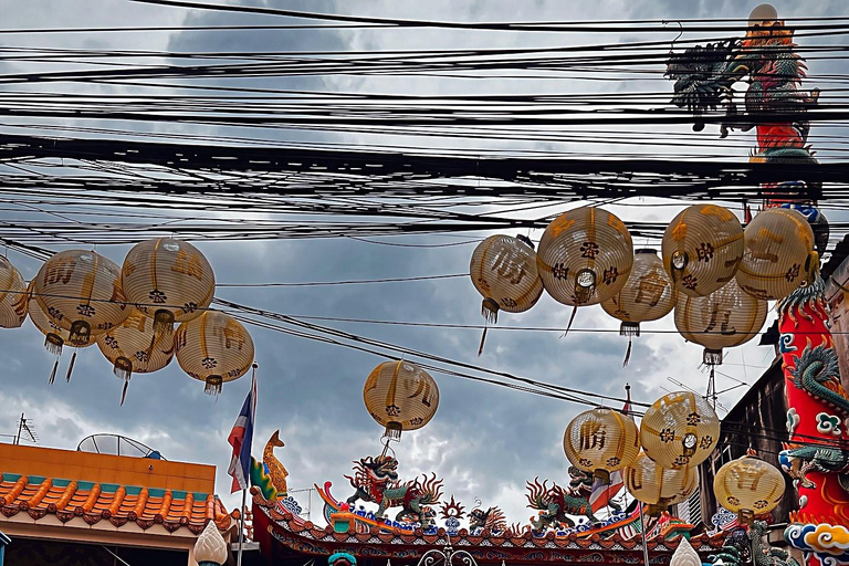 Small Group Bangkok Tour: Street Food, Markets and Temples