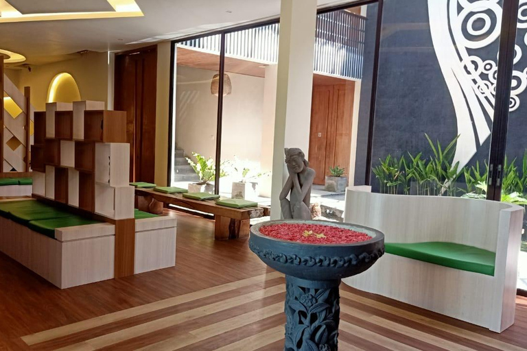 Seminyak: Relajante experiencia de spa en Bali en LLuvia SpaMasaje de Aromaterapia 2 Horas