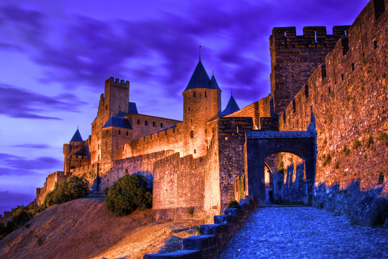 Carcassonne: Private Guided Tour with Your Mobile Phone Carcassonne: The Code of Saint Louis and the Double Walls with Physical Kit and Guide