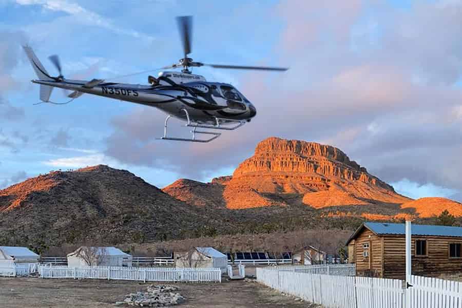 Las Vegas: Grand Canyon-Hubschrauberflug & Ranch-Abenteuer mit Bus. Foto: GetYourGuide