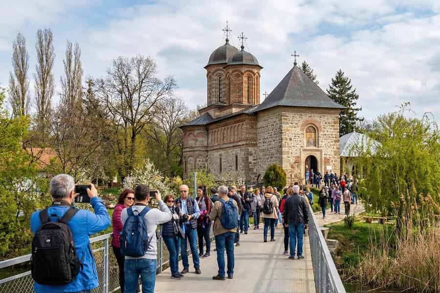Ab Bukarest: Draculas Grab & Salzbergwerk Slanic Prahova. Foto: GetYourGuide