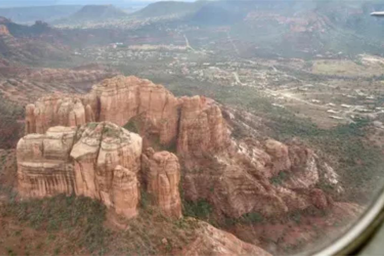 Sedona: Scenic Airplane Tour Over Red Rocks and Canyons