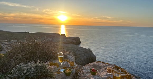Good night Menorca: sunset with aperitif