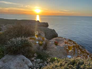 Good night Menorca: sunset with aperitif