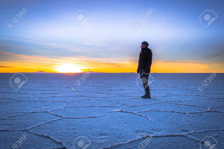 Salar de Uyuni 3D/2N Shared Tour, Spanish Guide