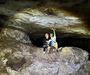 Guatapé: Exploração de cavernas com rapel ou caminhada