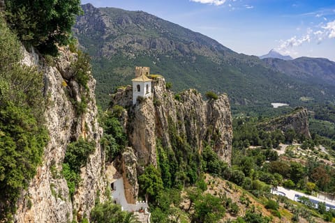 Excursion to Altea, Guadalest, and the Algar Waterfalls