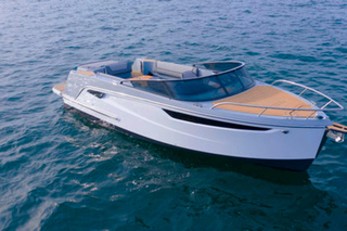 Lake Como: Shared Group or Private Boat Tour