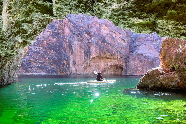 Willow Beach: Half-Day Emerald Cave Kayak Tour- 3 Caves in 1 Early Bird Special: Half-Day Emerald Cave Kayak Tour
