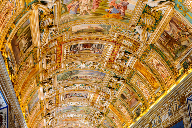 Rome: Vatican Museums, Sistine Chapel and St.Peter's Tour Vatican Museums and Sistine Chapel Tour in English