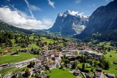 Interlaken, Grindelwald & Lauterbrunnen Bustour mit Glasdach