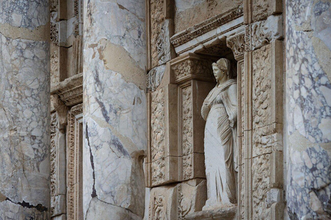 Marmaris: Ephesus Guided Day Trip with Lunch Tour without Entrance Ticket of Ephesus