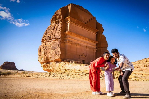 Al-'Ula: Hegra Winter's Edge e spedizione al tramonto nabateoAlUla: Hegra Winter's Edge &amp; Nabataean Sunset Expedition